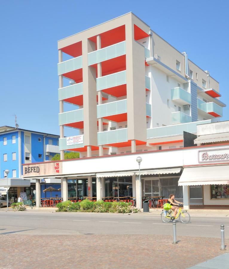 Condominio Il Faro 比比翁 外观 照片